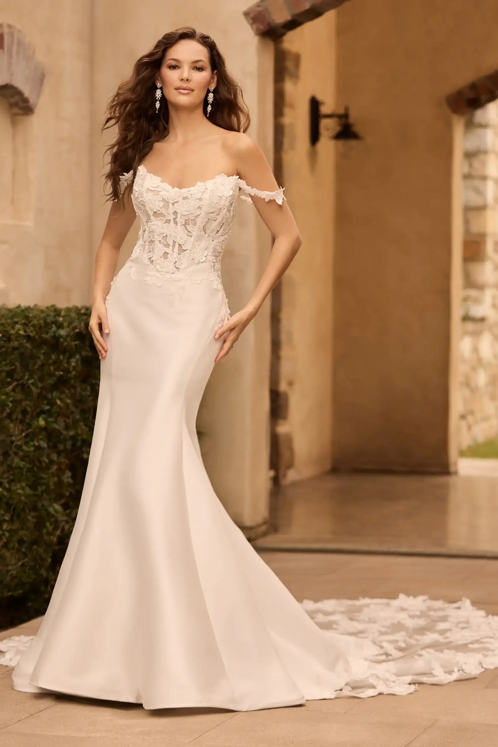 Elegance Redefined: Spotlight on Sophia Tolli &amp; Our Favorite Gown Picks Image
