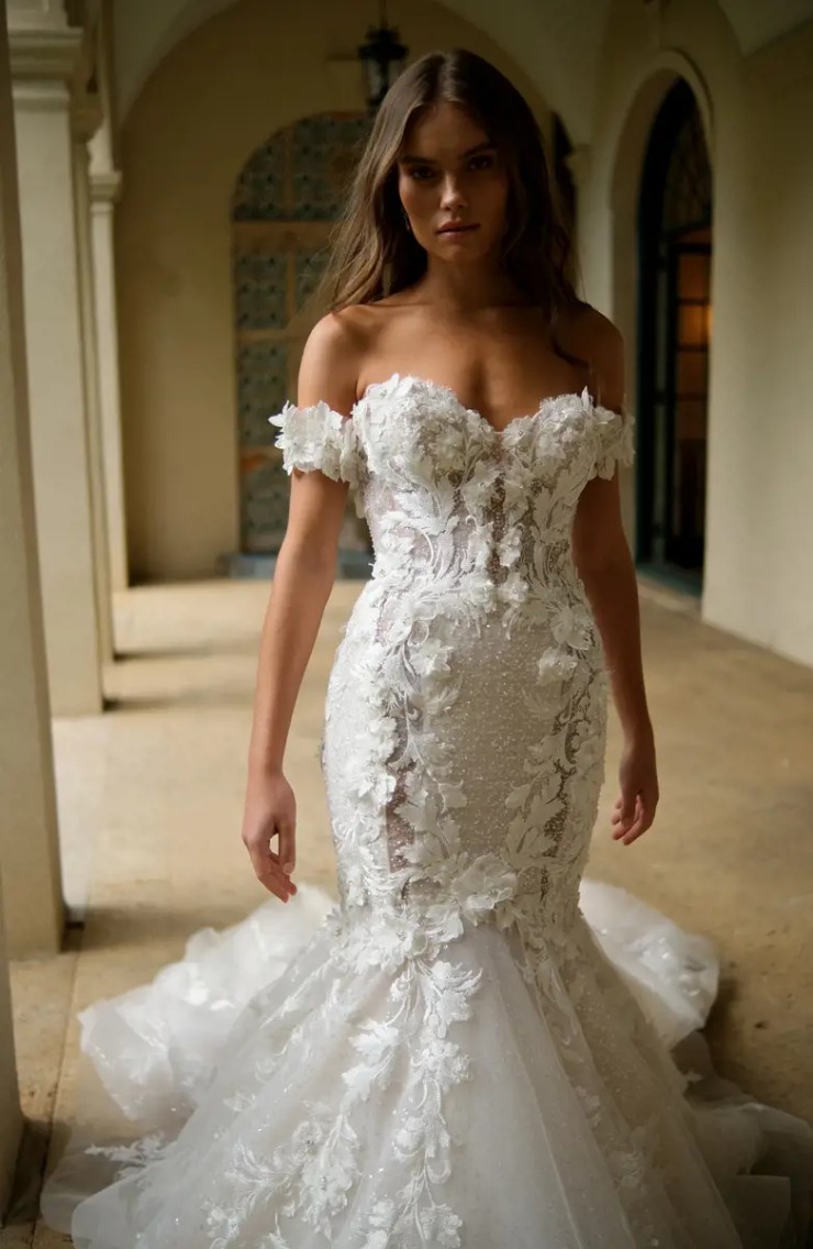 Eve of Milady Style #4417 Default Thumbnail Image