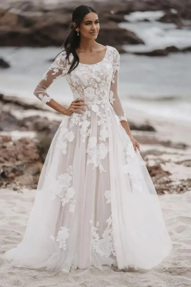 Allure Bridals M681 Default Thumbnail Image